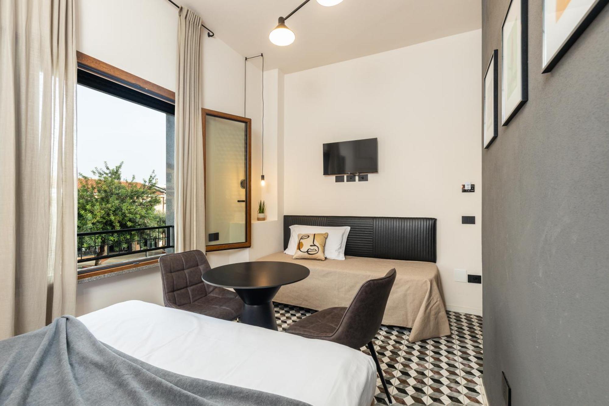 Iknos Accommodation トルトリ エクステリア 写真
