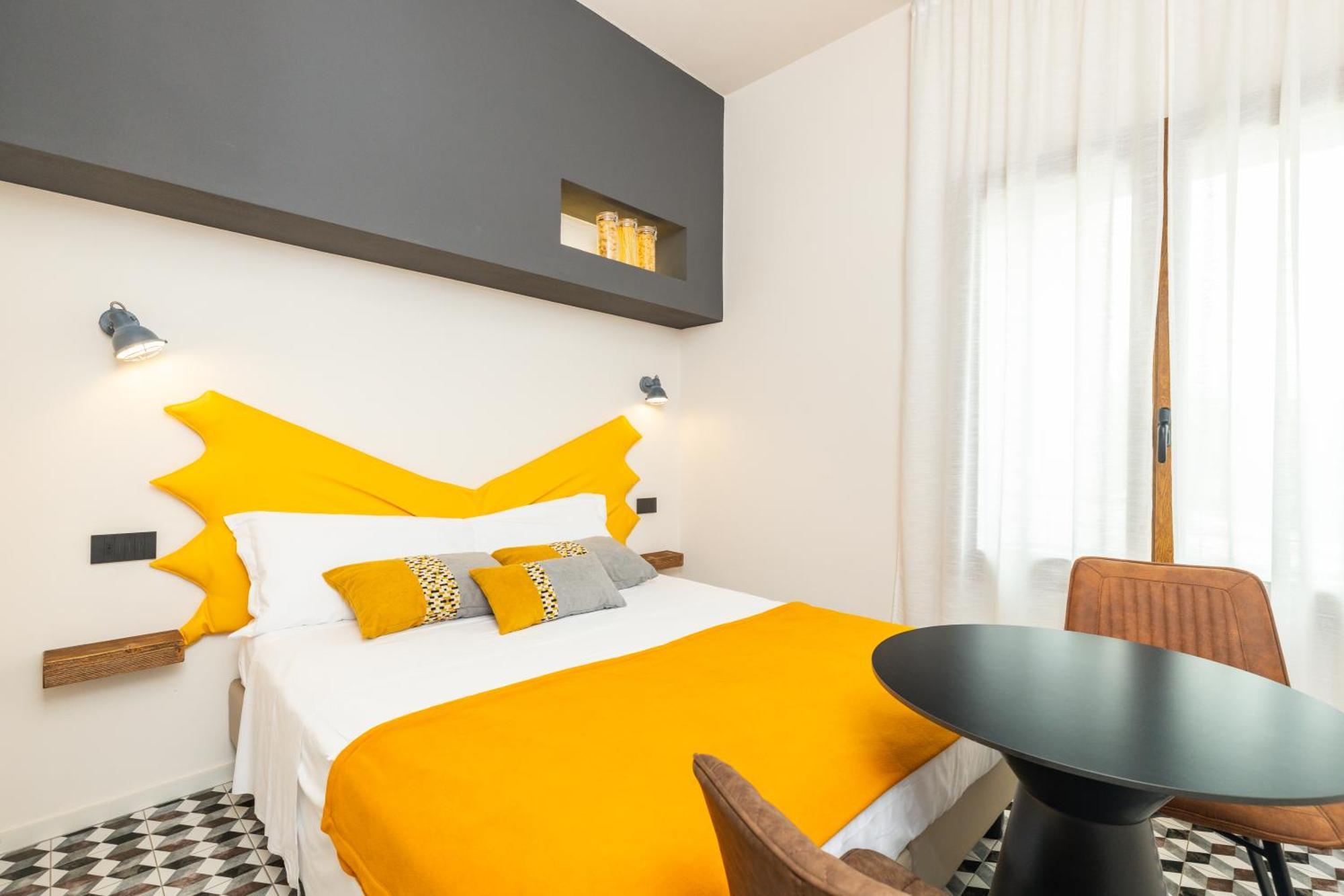 Iknos Accommodation トルトリ エクステリア 写真