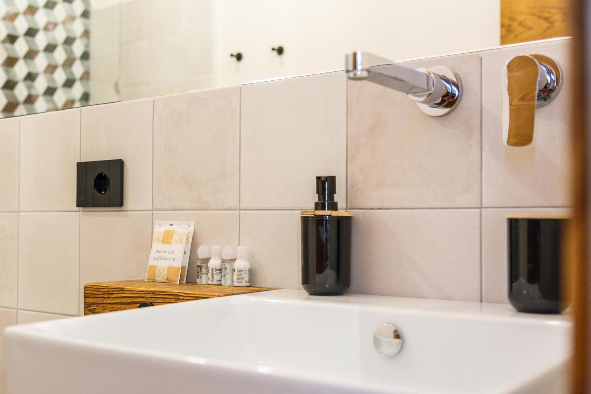 Iknos Accommodation トルトリ エクステリア 写真
