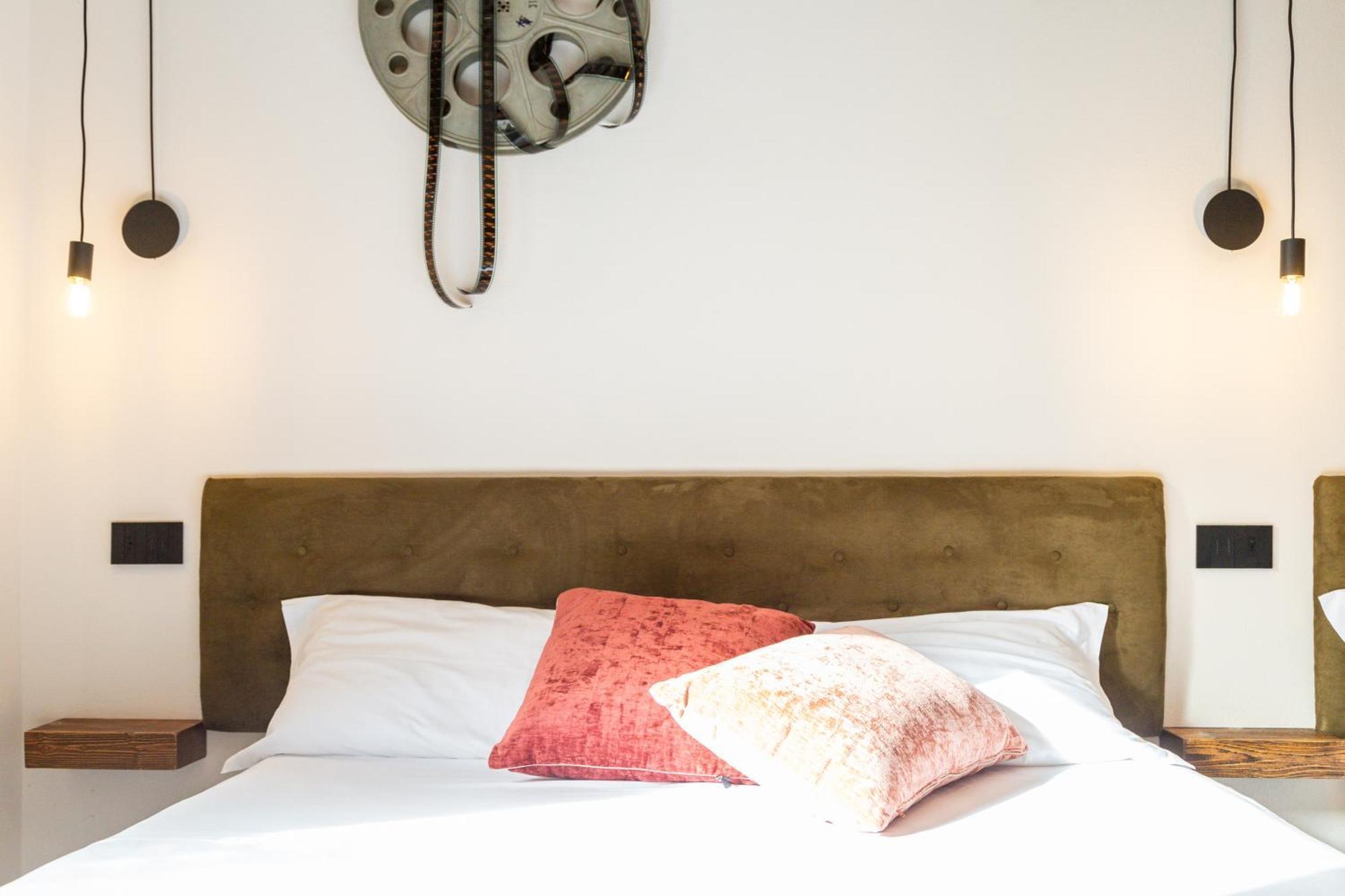Iknos Accommodation トルトリ エクステリア 写真