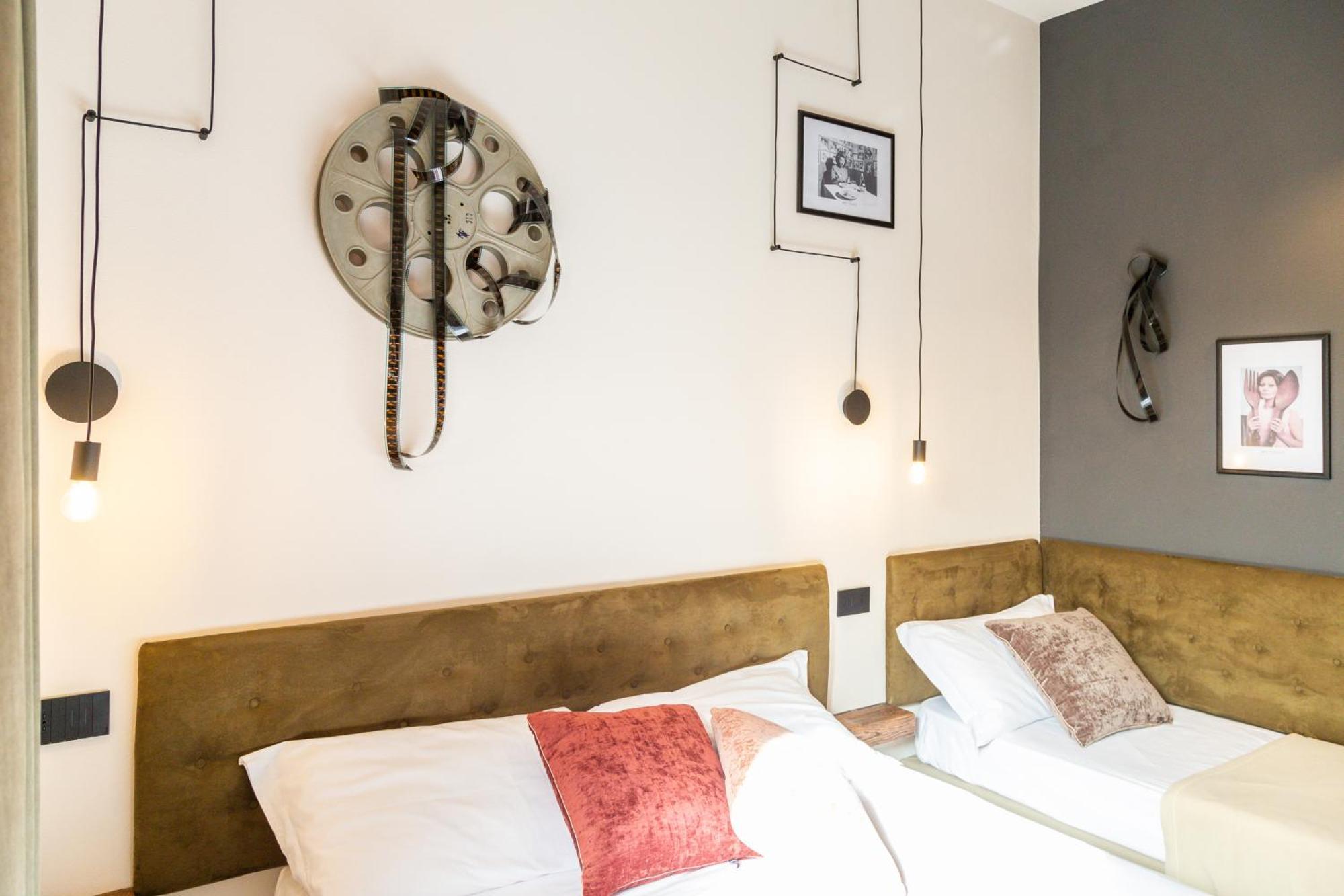 Iknos Accommodation トルトリ エクステリア 写真