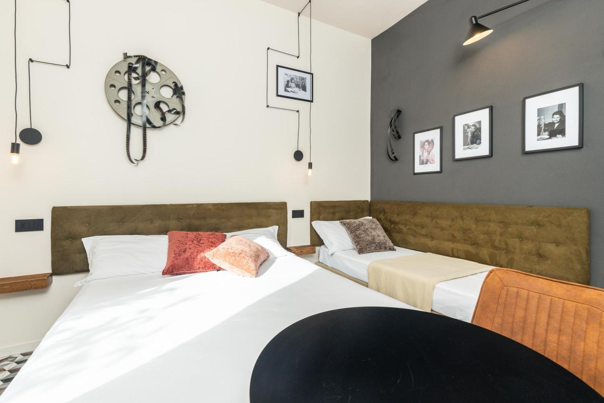 Iknos Accommodation トルトリ エクステリア 写真
