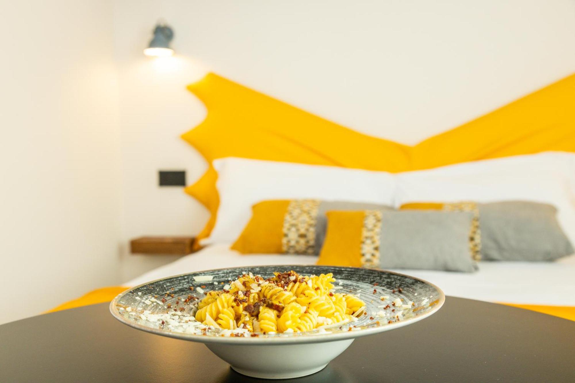 Iknos Accommodation トルトリ エクステリア 写真
