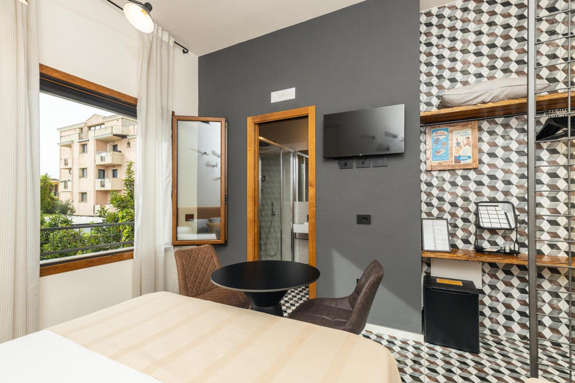 Iknos Accommodation トルトリ エクステリア 写真